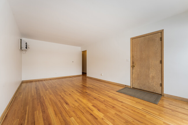 Foto del edificio - 4936 N Marmora Ave