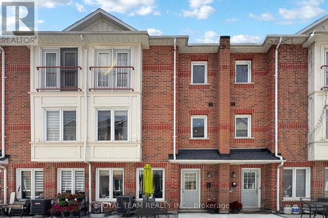 Photo du bâtiment - 151 Townsgate Dr