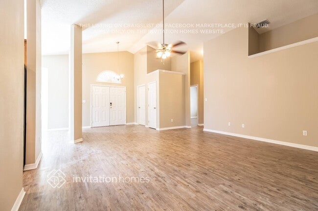Building Photo - 228 Churchill Dr
