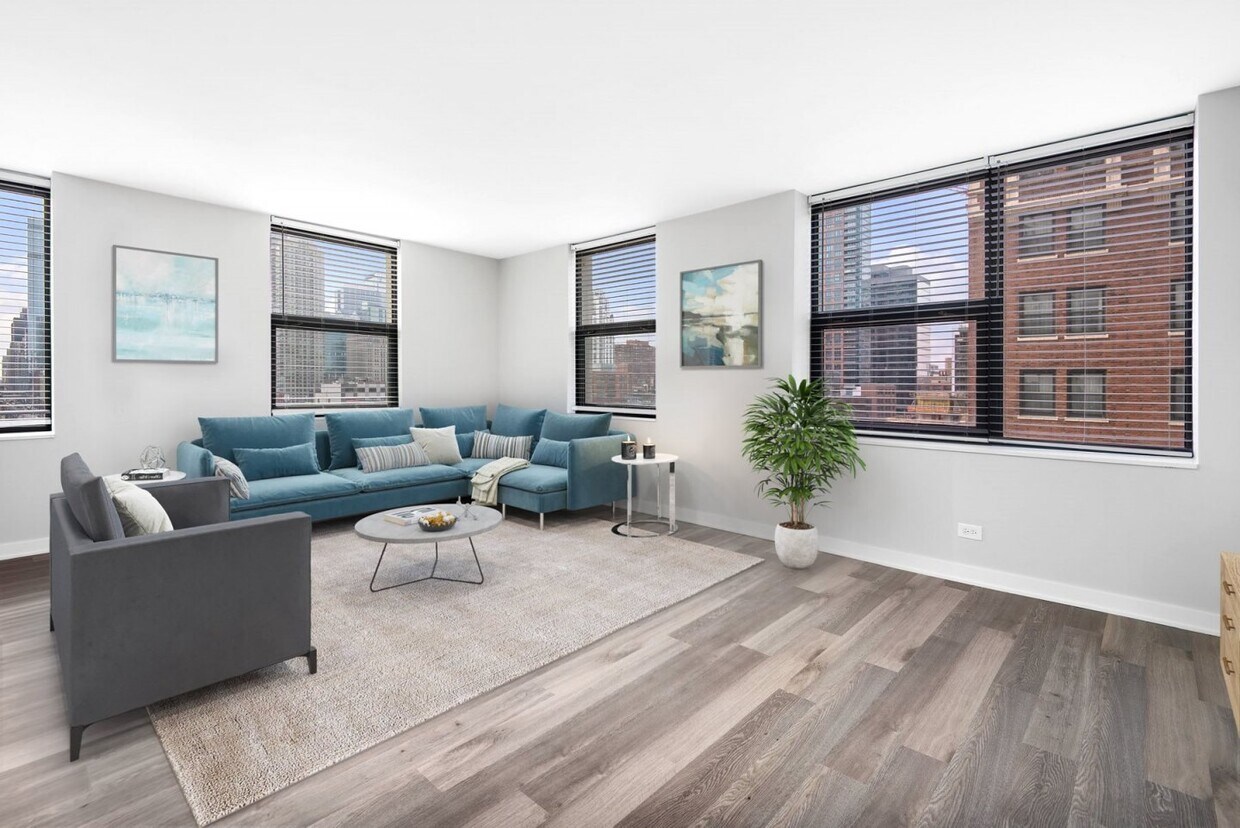 Foto principal - 56 W Huron St