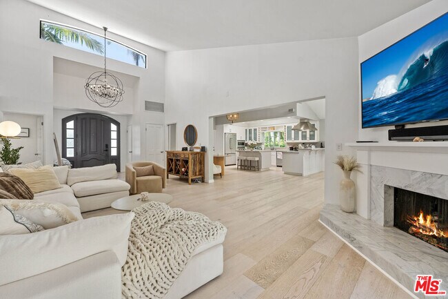 Building Photo - 3614 Malibu Country Dr