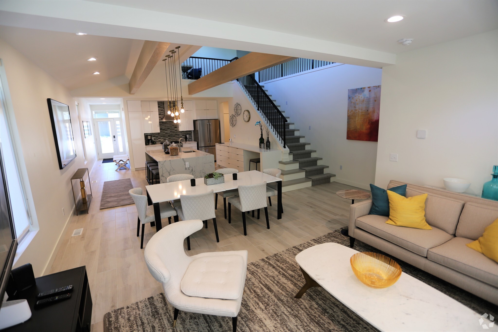 Luxe at Pepper Pike – photo 5
