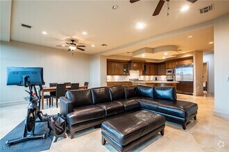 Building Photo - 9101 Alta Dr