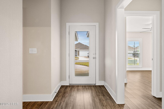 Foto del edificio - 227 Morning Crk Wy