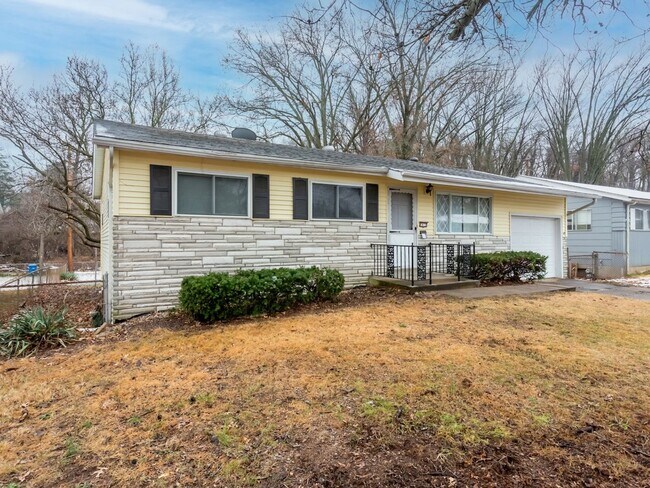 Foto del edificio - Charming 3 Bed 1 Bath Home