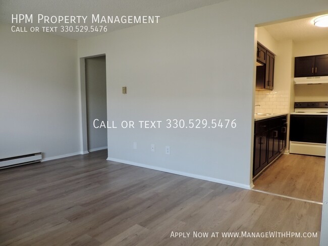 Foto del edificio - Call 330-529-5476 To Schedule A Showing! -...