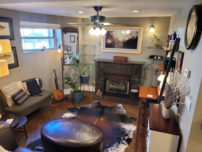 Foto del edificio - 4351 S Forrestville Ave
