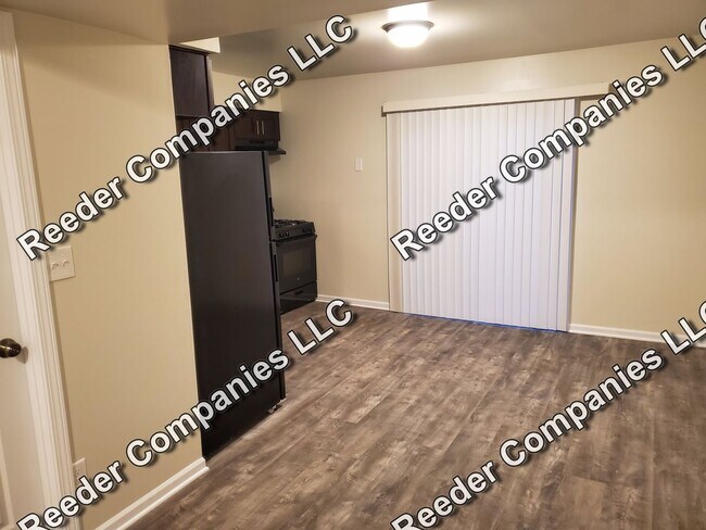 Foto del edificio - 3865-3871  W. 73rd Court
