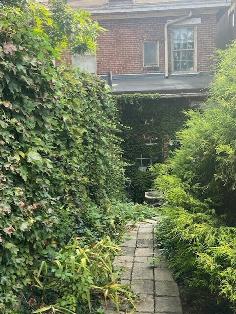 Foto del edificio - 611 S 3rd St