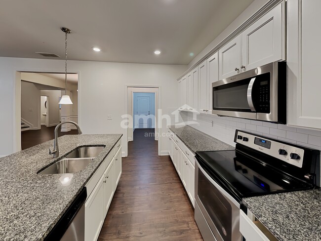 Foto del edificio - 1712 Weatherbrook Cir