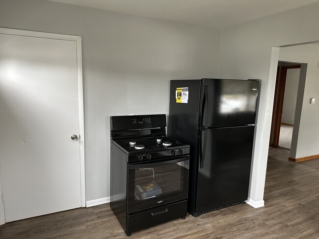 Appliances - 4256 W Ridge Rd