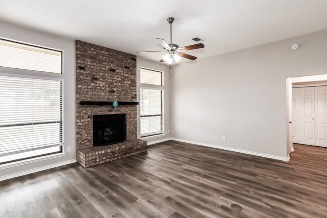 Foto del edificio - 3816 Yellowstone Pl