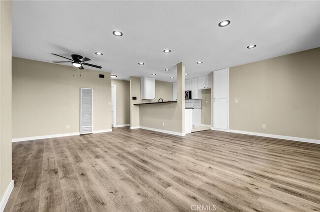 Foto del edificio - 20526 S Western Ave