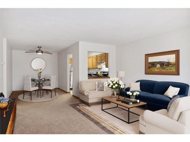 Foto del edificio - 10211 Cedar Lk Rd S