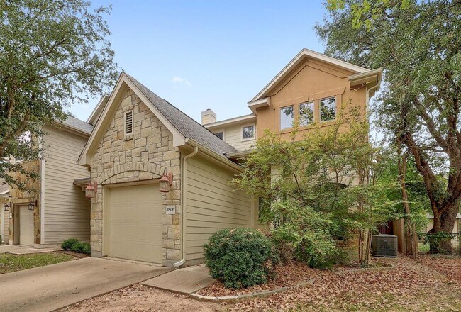 Foto del edificio - 1806 Crown Dr