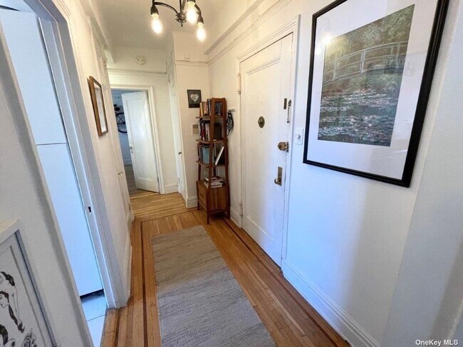 Foto del edificio - 8300 Talbot St