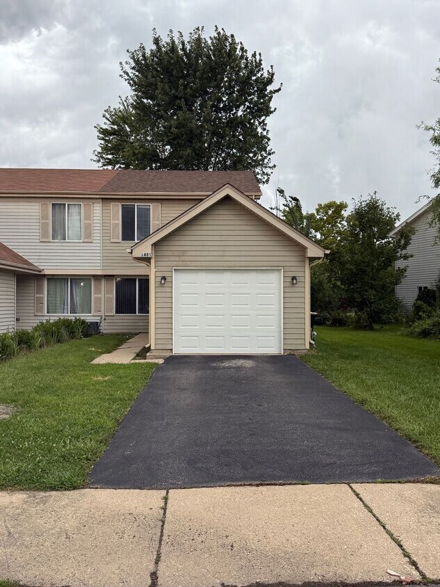 Foto principal - 1481 Andover Dr