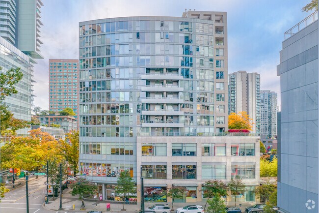 Building Photo - L'aria