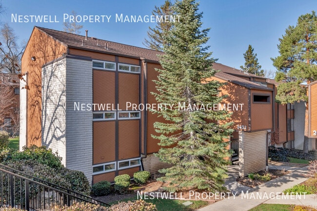 Photo - 2422 S Elizabeth St Apartment