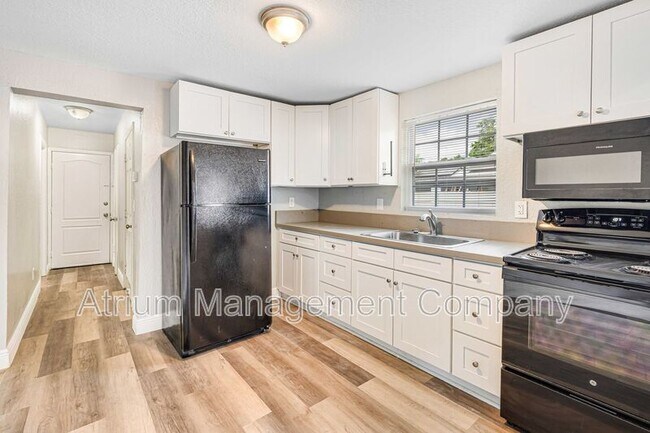 Foto del edificio - 3703 E North Bay St