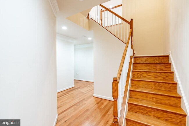 Foto del edificio - 7998 Turtle Creek Cir