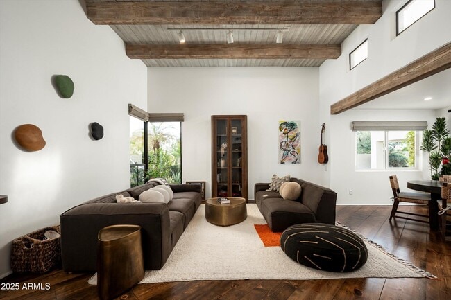 Building Photo - 5101 N Casa Blanca Dr