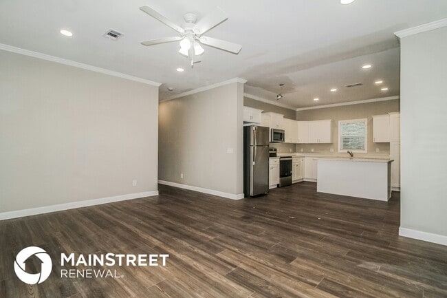 Building Photo - 5430 Rose Ave