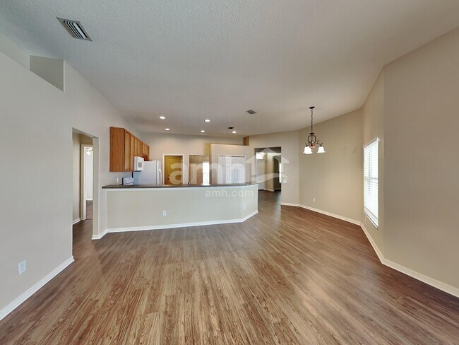 Building Photo - 6435 Clair Shore Dr