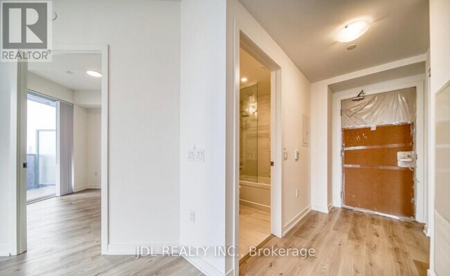 Building Photo - 138-6138 Downes St