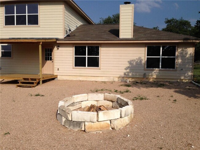 Building Photo - 4204 Bob Wire Rd