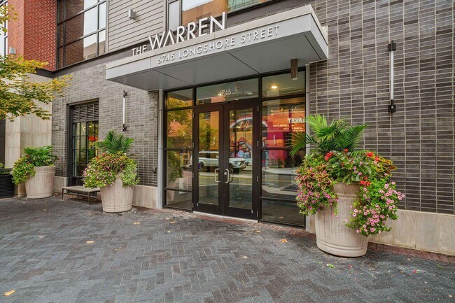 Foto del edificio - 6745 Longshore St