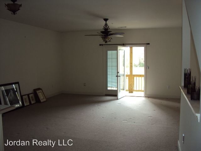 Building Photo - 4 br, 2.5 bath House - 4517 Great Oaks Drive