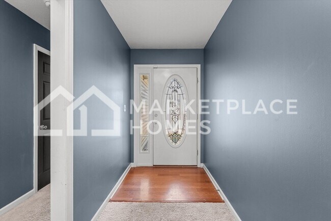 Building Photo - 312 Elbrus Way
