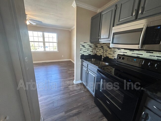 Building Photo - 167 Minga Dr