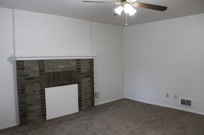 Building Photo - 372 I St