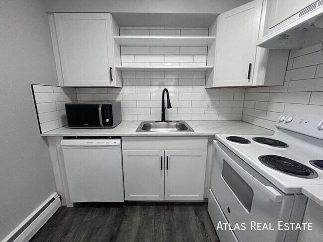 Photo - 551 S Fairfax St Apartment