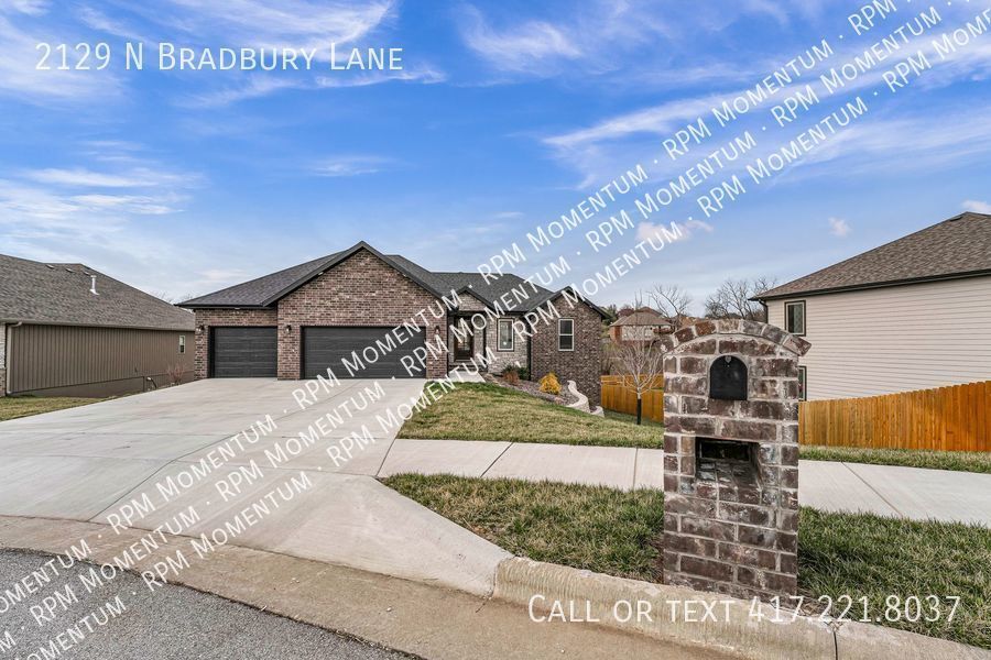 Walk Out Basement Home in Ozark 5 Bedroom House for Rent in Ozark