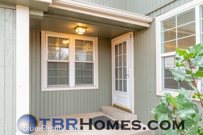 Building Photo - 2 br, 2.5 bath House - 802 Ulysses St