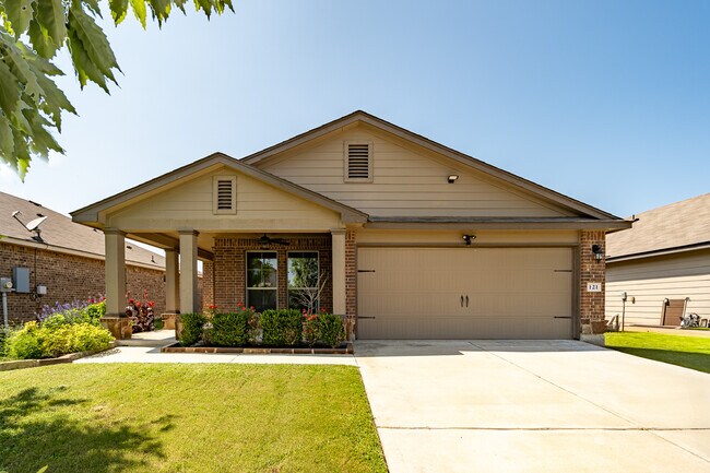 Foto del edificio - 121 Hematite Ln
