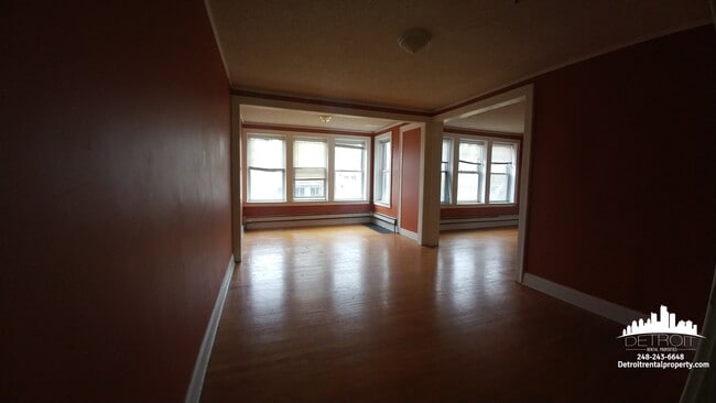 Building Photo - 208 Steward Ave