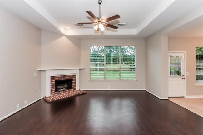 Foto del edificio - 831 Deer Hollow Dr