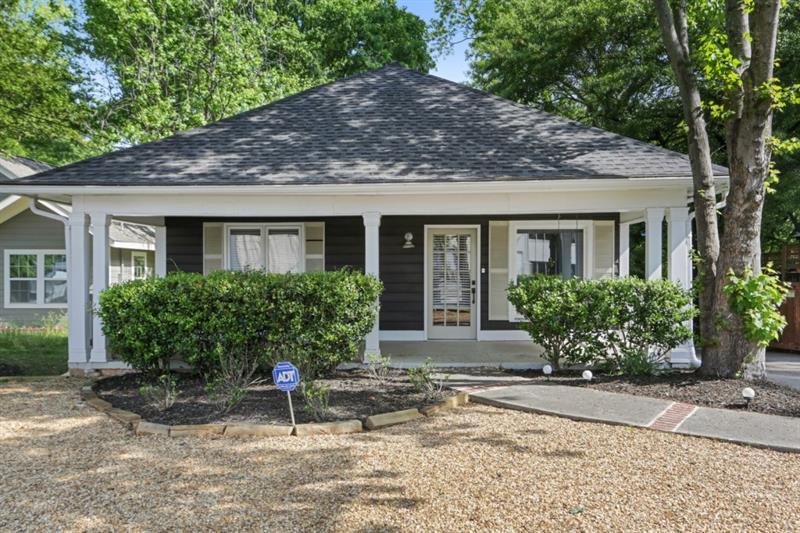 Primary Photo - 1683 Defoor Cir NW