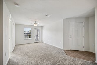 Building Photo - Ascent Apartments