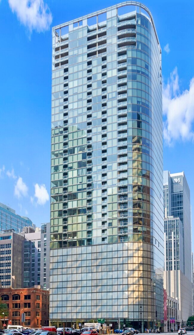 Building Photo - 600 N Fairbanks Ct