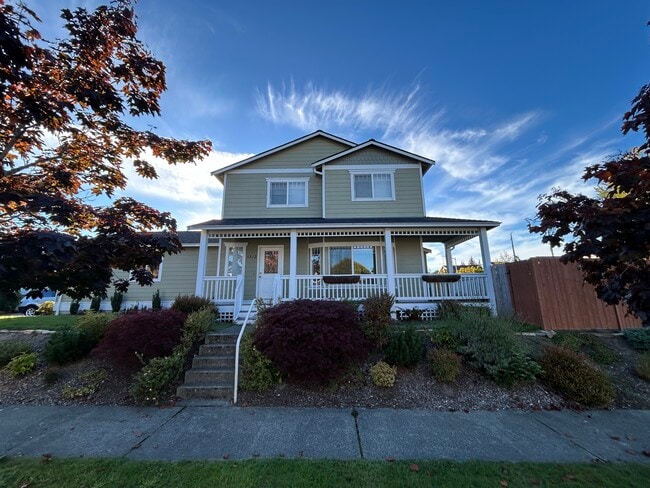 Building Photo - 3212 116th Ave NE