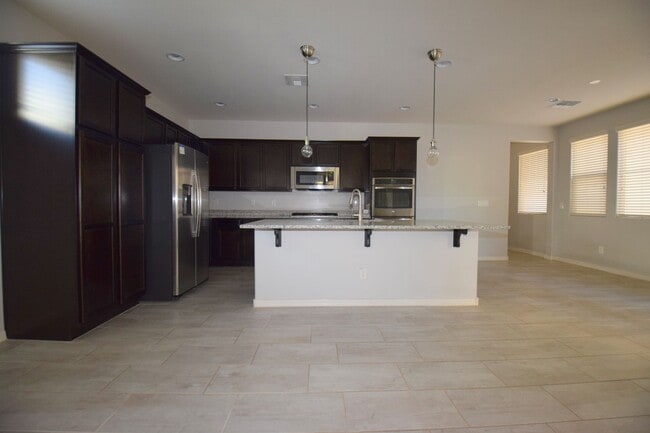 Building Photo - Beautiful Cooley Station Bungalow, 3 bed 2.5 bath with loft