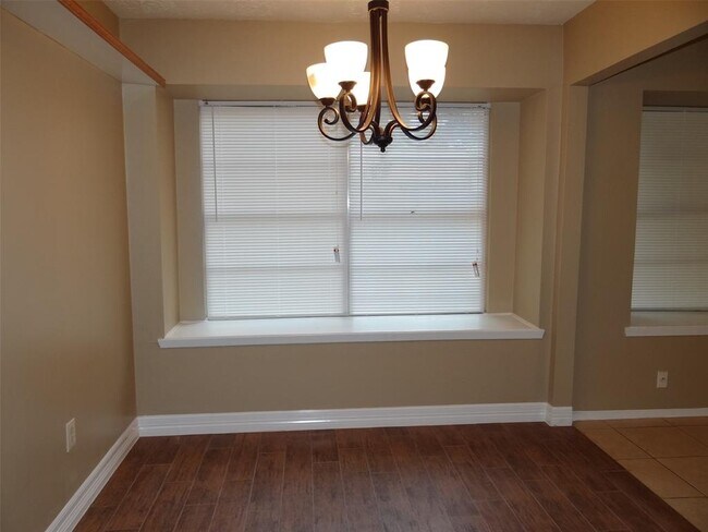 Foto del edificio - 4206 Mossygate Dr