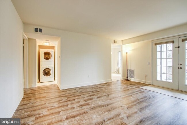 Foto del edificio - 20212 Shipley Terrace