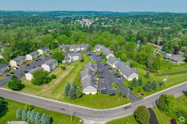 Foto aérea - Carriage Garden Apartments