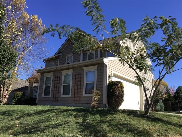 Foto del edificio - 270 Huntington Dr